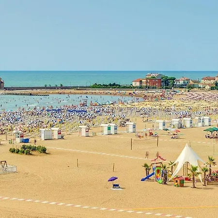 Apartment In Caorle With Balcony