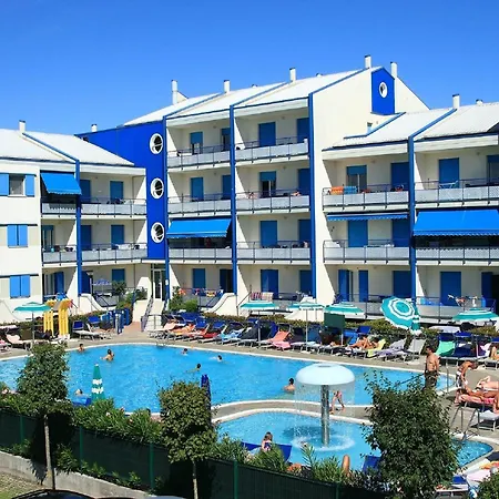 Apartment In Caorle With Balcony *